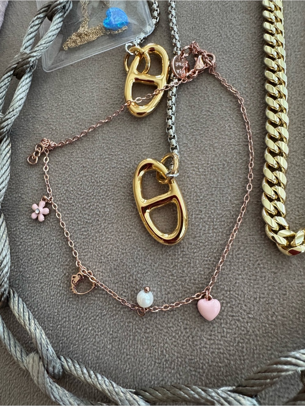 Jewelry LOT: Closet Clean Out - Picture 12 of 14